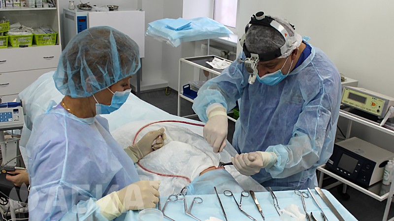 Подрезание миндалин в клинике АБИА